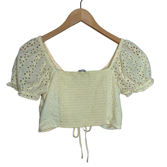 Hollister Crop Top Eyelet Lace Baby Doll Cap Sleeve Butter Yellow Women's Size S - Picture 4 of 4